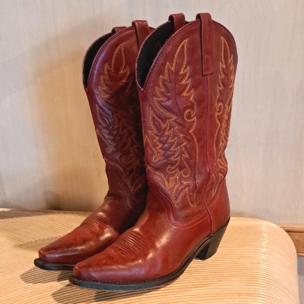 Laredo Rustic Red Embroidered Western Heeled Cowboy Boots